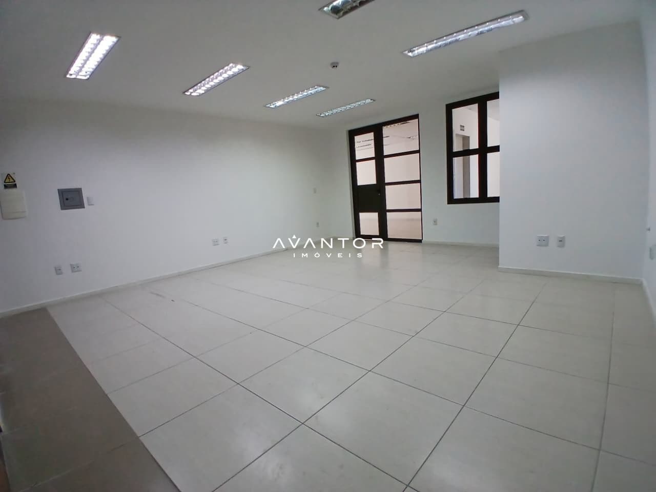 Sala Comercial com 1 sala à venda em Nossa Senhora das Dores, Santa Maria/RS — foto 4 de 5