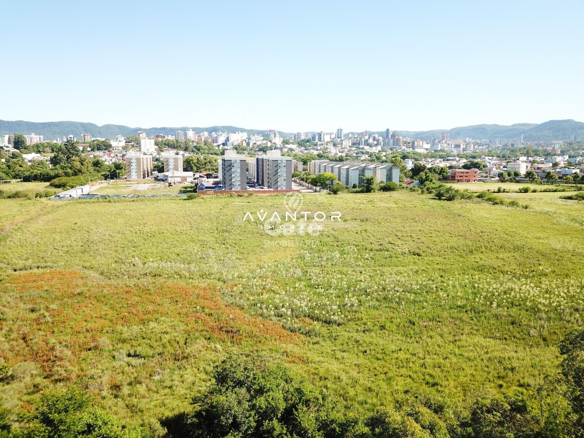 Amplo terreno com 4890 m² — Terreno à venda em Nossa Senhora Medianeira, Santa Maria/RS