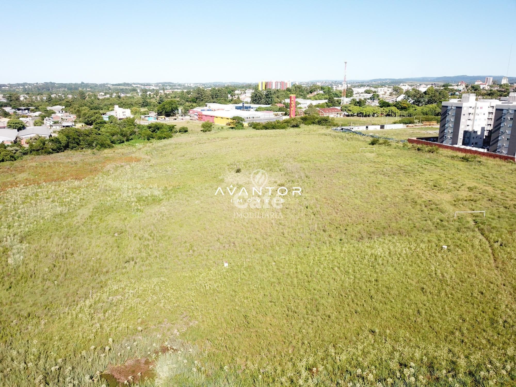 Amplo terreno com 4890 m² — Terreno à venda em Nossa Senhora Medianeira, Santa Maria/RS