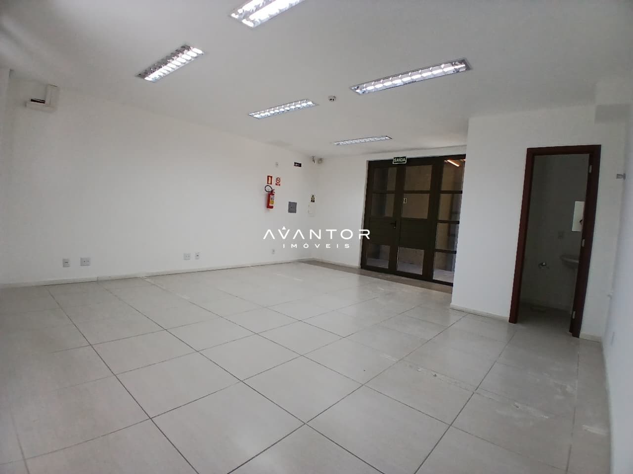 Sala Comercial com 1 sala à venda em Nossa Senhora das Dores, Santa Maria/RS — foto 4 de 5