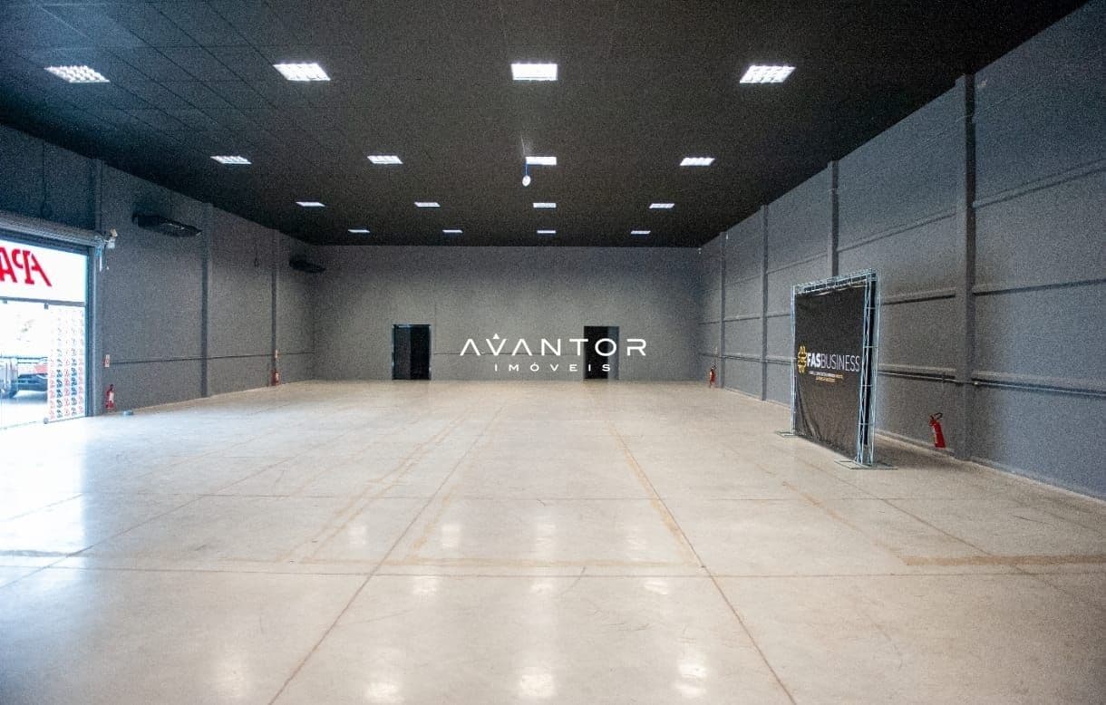 Pavilhão com 4 salas para alugar em São José, Santa Maria/RS — foto 2 de 6