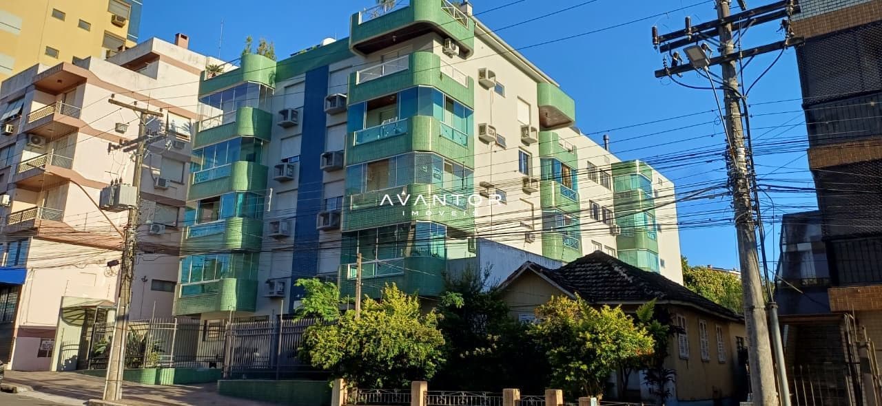 Fachada do prédio com sacadas — Apartamento com 3 quartos à venda em Menino Jesus, Santa Maria/RS