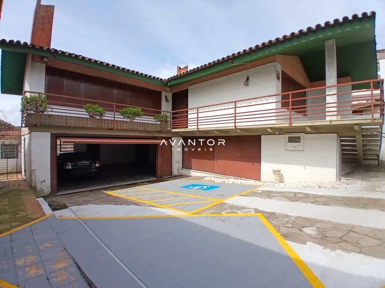 Casa com 7 quartos para alugar em Nossa Senhora das Dores, Santa Maria/RS — foto 2 de 39