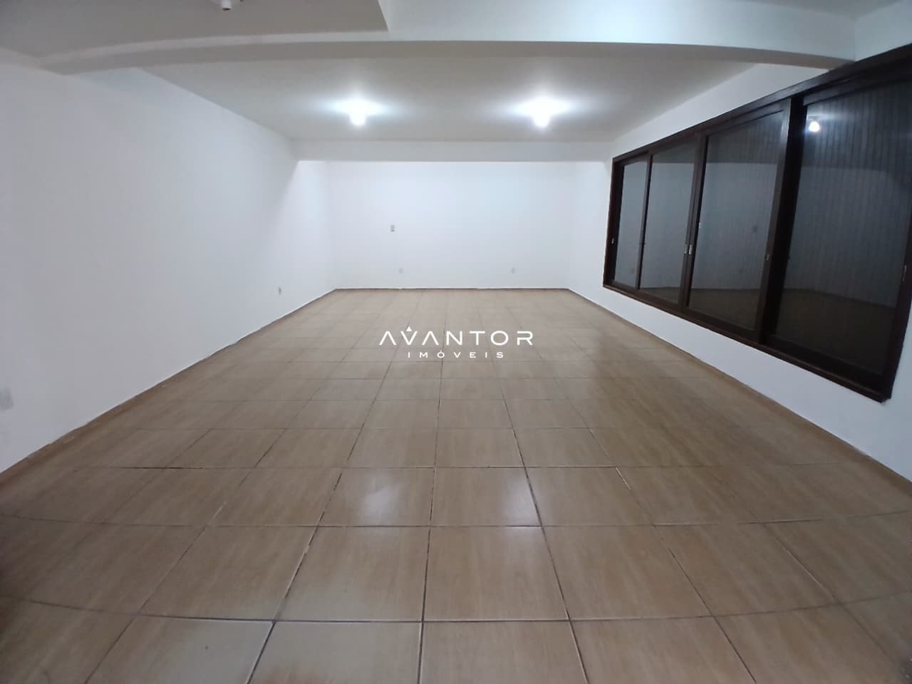 Casa com 7 quartos para alugar em Nossa Senhora das Dores, Santa Maria/RS — foto 9 de 39