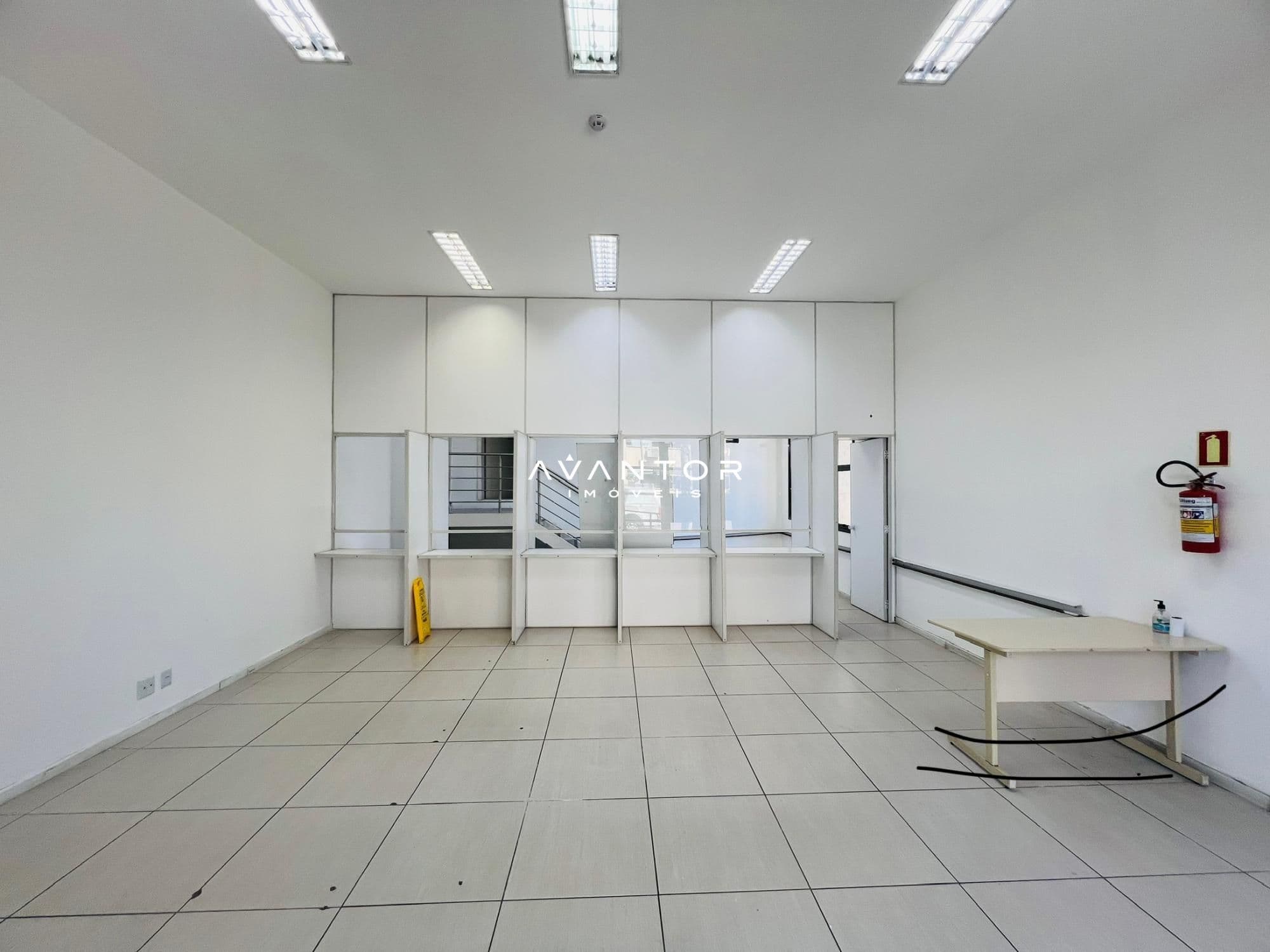 Loja com 1 sala à venda no Centro Profissional Montevidéo, em Nossa Senhora das Dores, Santa Maria/RS — foto 2 de 7