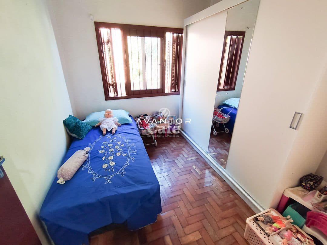 Casa, 6 Dormitórios, 1 Suíte, 5 Banheiros, 2 Vagas, Salão de festas, Sacada, Terraço, Noss — Casa com 6 quartos à venda em Nossa Senhora do Rosário, Santa Maria/RS