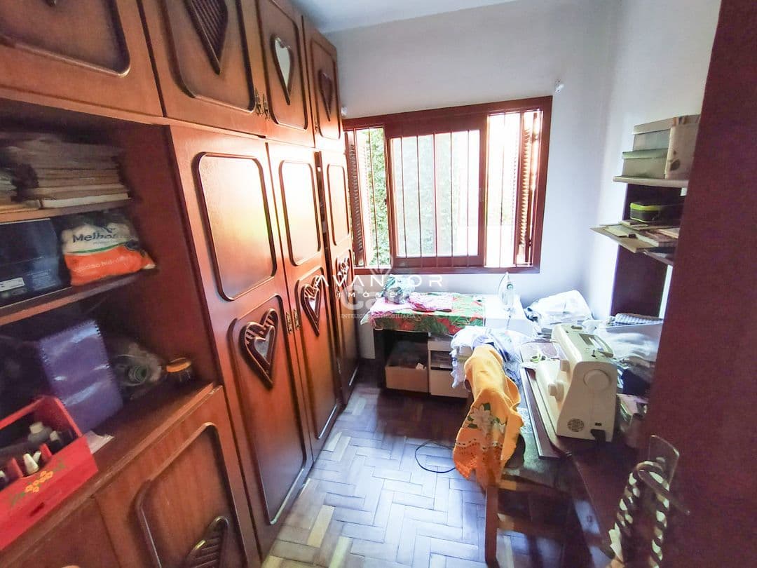 Casa, 6 Dormitórios, 1 Suíte, 5 Banheiros, 2 Vagas, Salão de festas, Sacada, Terraço, Noss — Casa com 6 quartos à venda em Nossa Senhora do Rosário, Santa Maria/RS