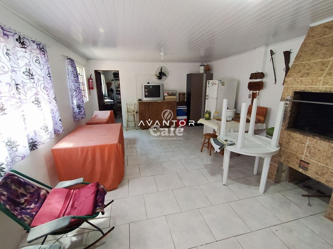 Casa, 6 Dormitórios, 1 Suíte, 5 Banheiros, 2 Vagas, Salão de festas, Sacada, Terraço, Noss — Casa com 6 quartos à venda em Nossa Senhora do Rosário, Santa Maria/RS