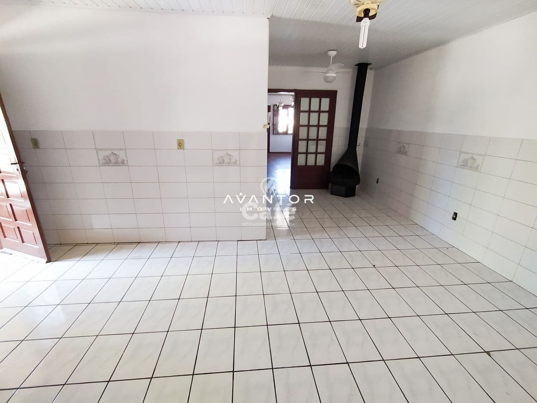 Casa, 6 Dormitórios, 1 Suíte, 5 Banheiros, 2 Vagas, Salão de festas, Sacada, Terraço, Noss — Casa com 6 quartos à venda em Nossa Senhora do Rosário, Santa Maria/RS