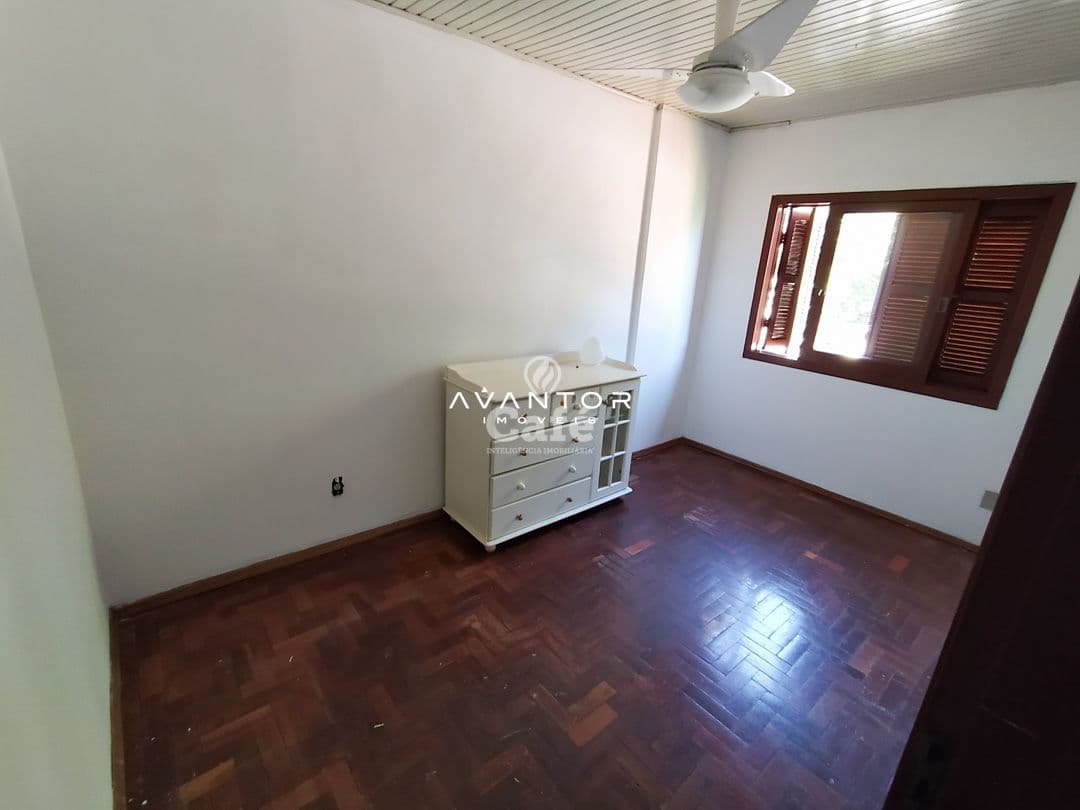 Casa, 6 Dormitórios, 1 Suíte, 5 Banheiros, 2 Vagas, Salão de festas, Sacada, Terraço, Noss — Casa com 6 quartos à venda em Nossa Senhora do Rosário, Santa Maria/RS