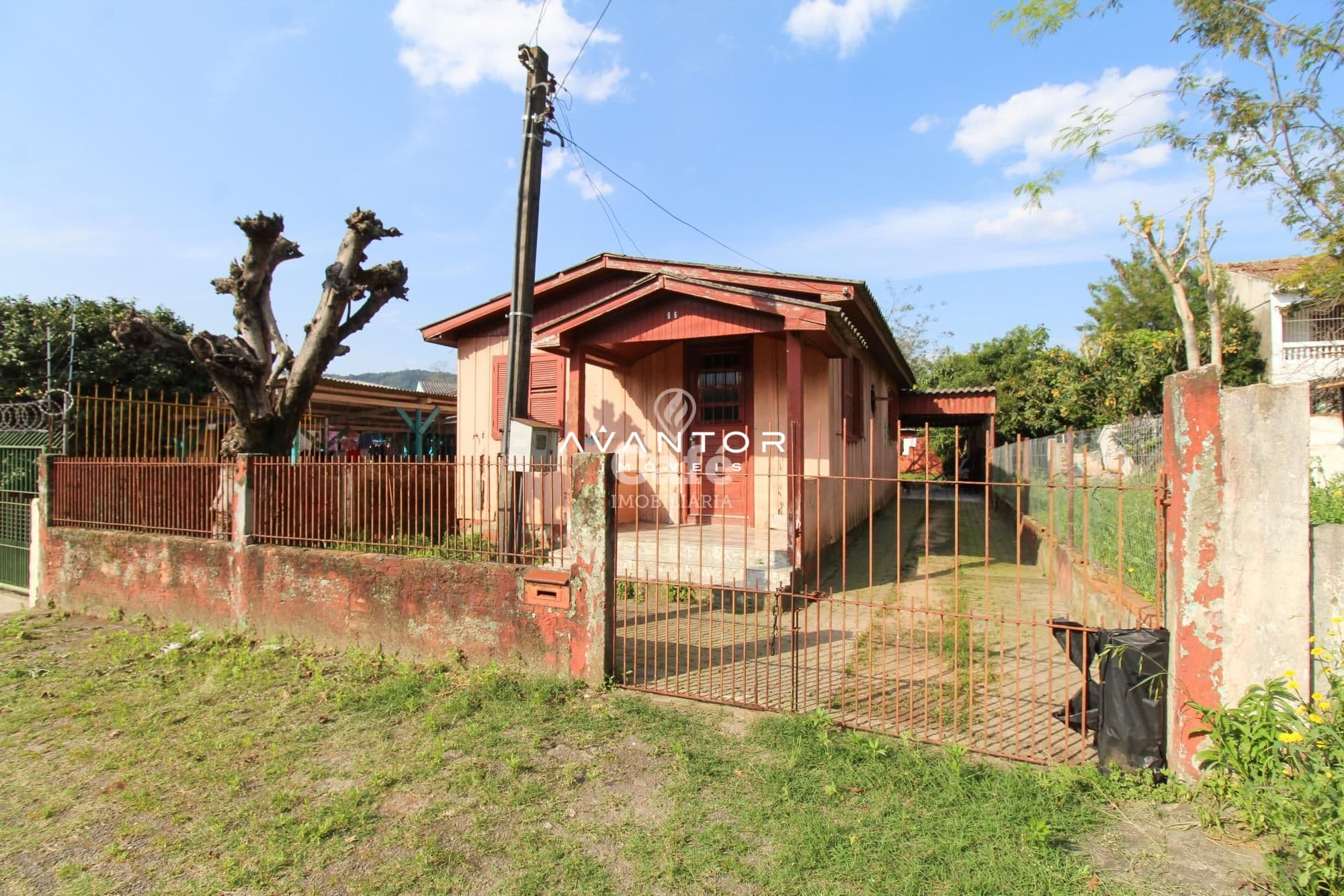 Terreno potencial para edificações, próximo ao centro de Santa Maria-RS — Casa com 3 quartos à venda em Nossa Senhora do Rosário, Santa Maria/RS