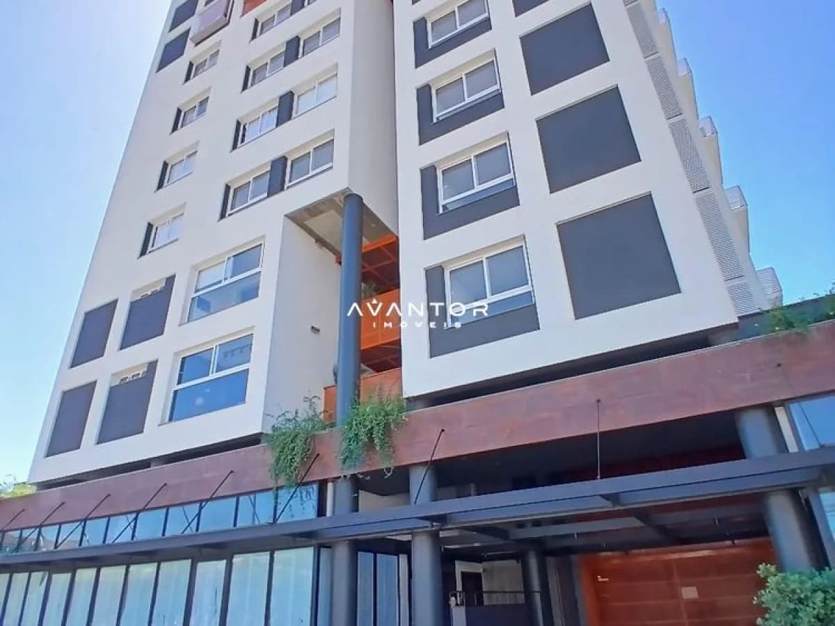 Fachada do prédio com garagem — Apartamento com 1 quarto para alugar no Uniqo Smart Living, em Camobi, Santa Maria/RS