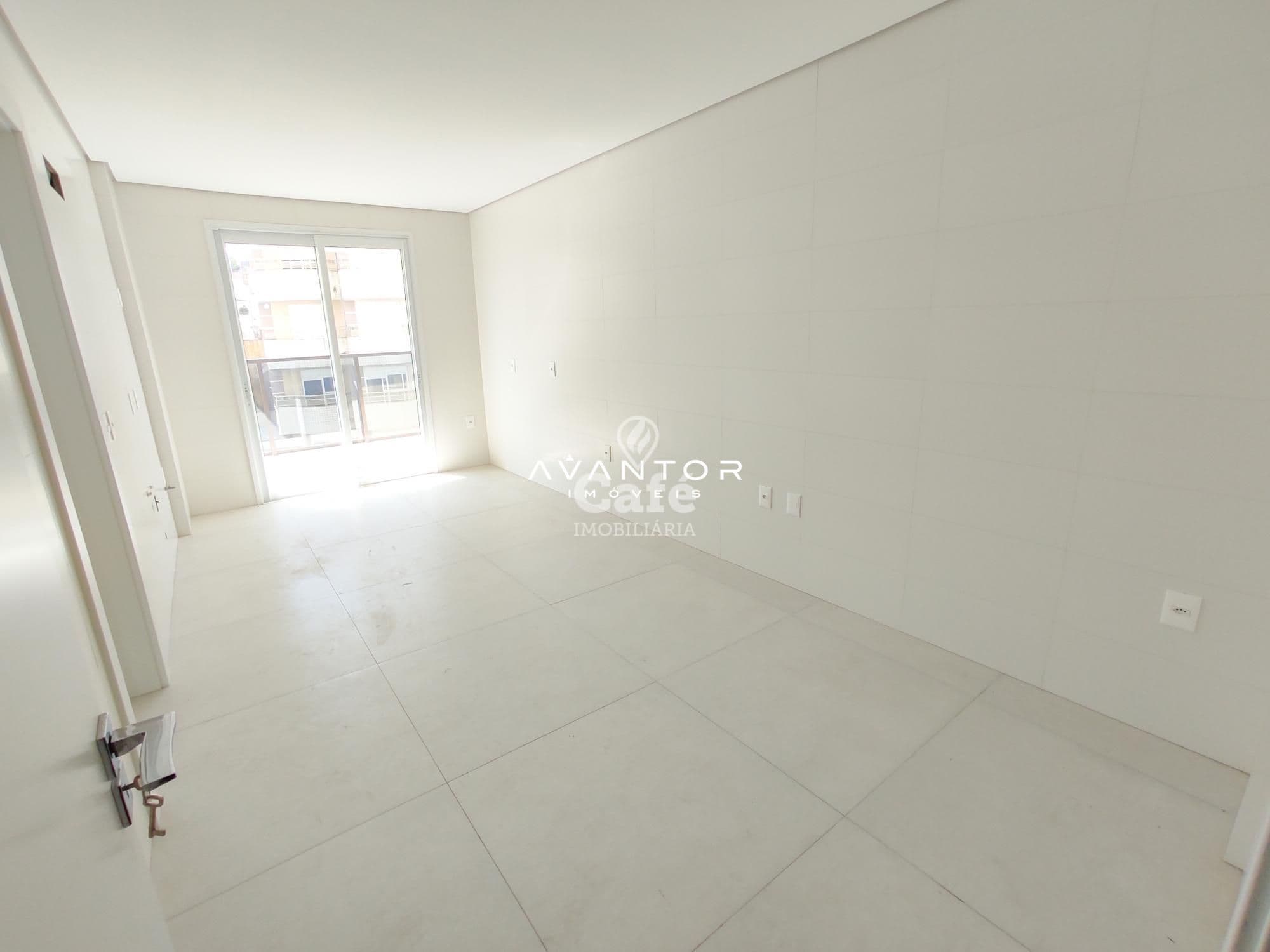 Apartamento amplo com 4 dormitórios, sendo 3 suíte, ampla área gourmet, 3 vagas de garagen — Apartamento com 4 quartos à venda em Nossa Senhora de Lourdes, Santa Maria/RS