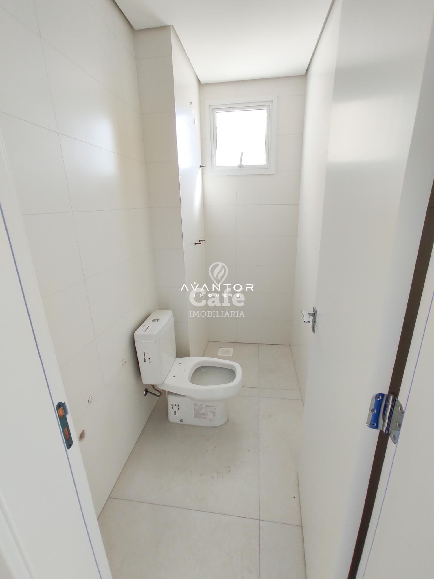 Apartamento amplo com 4 dormitórios, sendo 3 suíte, ampla área gourmet, 3 vagas de garagen — Apartamento com 4 quartos à venda em Nossa Senhora de Lourdes, Santa Maria/RS