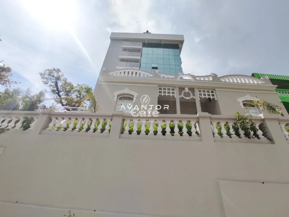 Fachada do prédio com sacada — Apartamento com 1 quarto à venda no Sunset Residence, em Centro, Santa Maria/RS