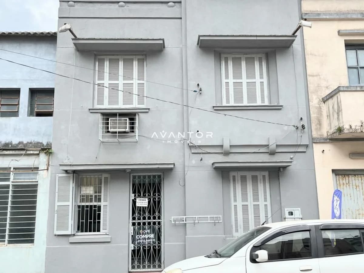 Fachada da casa com janelas — Casa com 3 quartos à venda em Nossa Senhora do Rosário, Santa Maria/RS