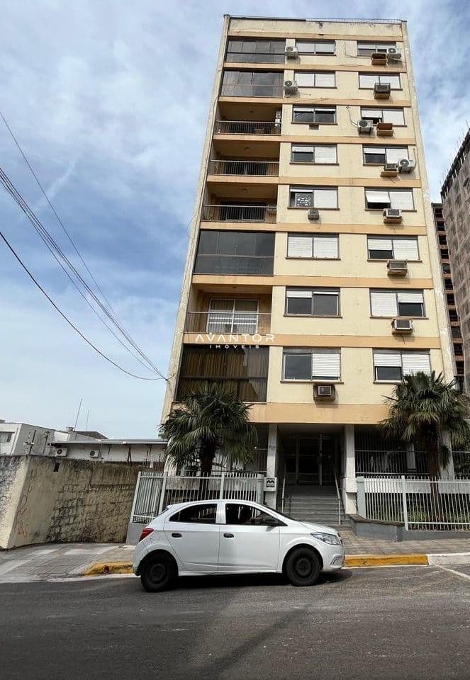 Fachada do prédio com sacadas — Apartamento com 4 quartos à venda no Edifício José Dangui Pacheco, em Centro, Santa Maria/RS