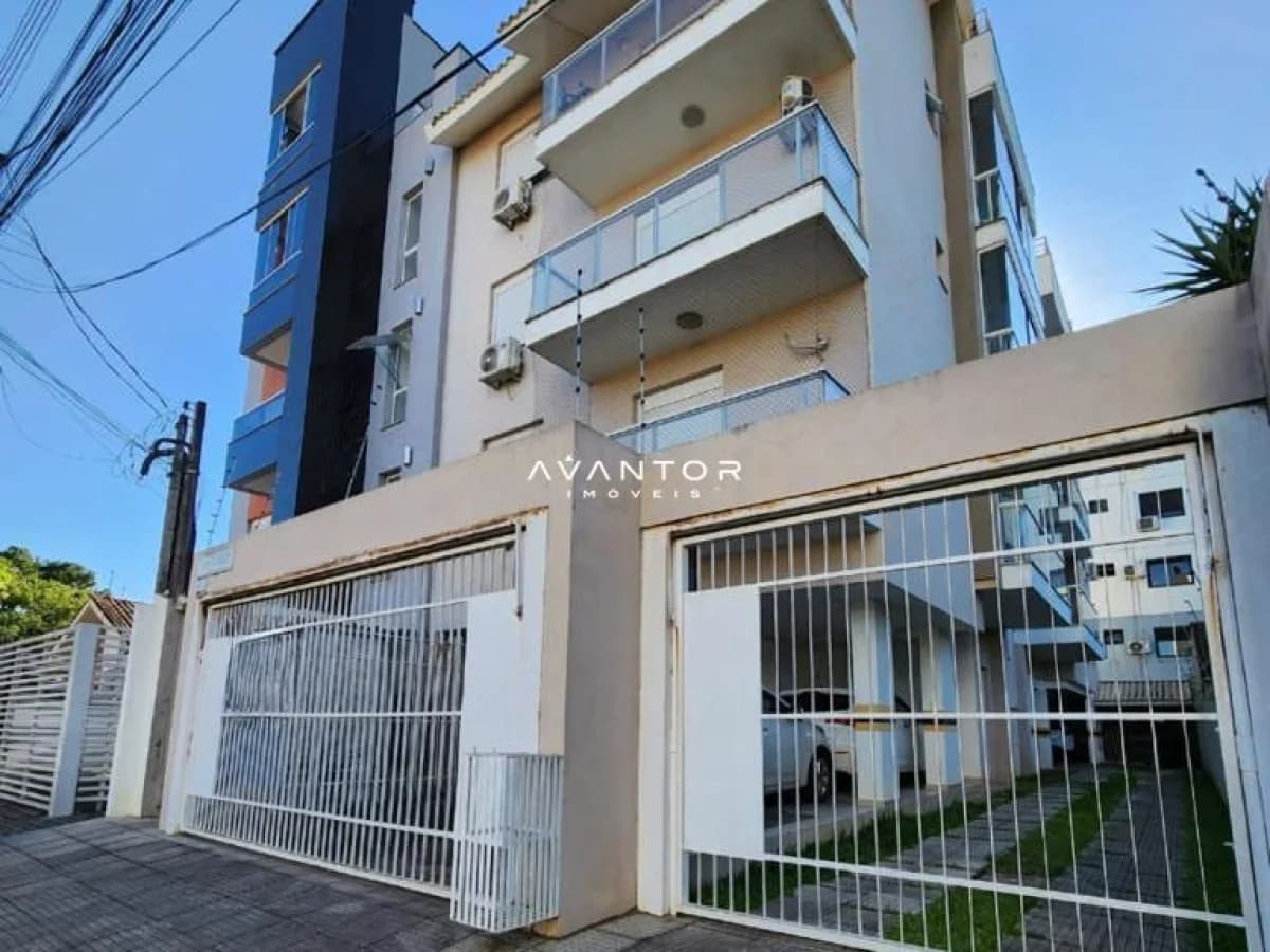 Fachada do prédio com garagem — Residencial Dona Lourdes, Camobi, Santa Maria/RS