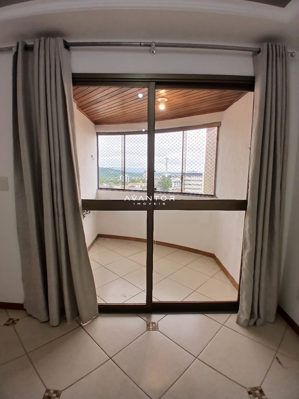 Apartamento com 2 quartos à venda no Residencial Royal Plazza, em Nossa Senhora das Dores, Santa Maria/RS — foto 4 de 18