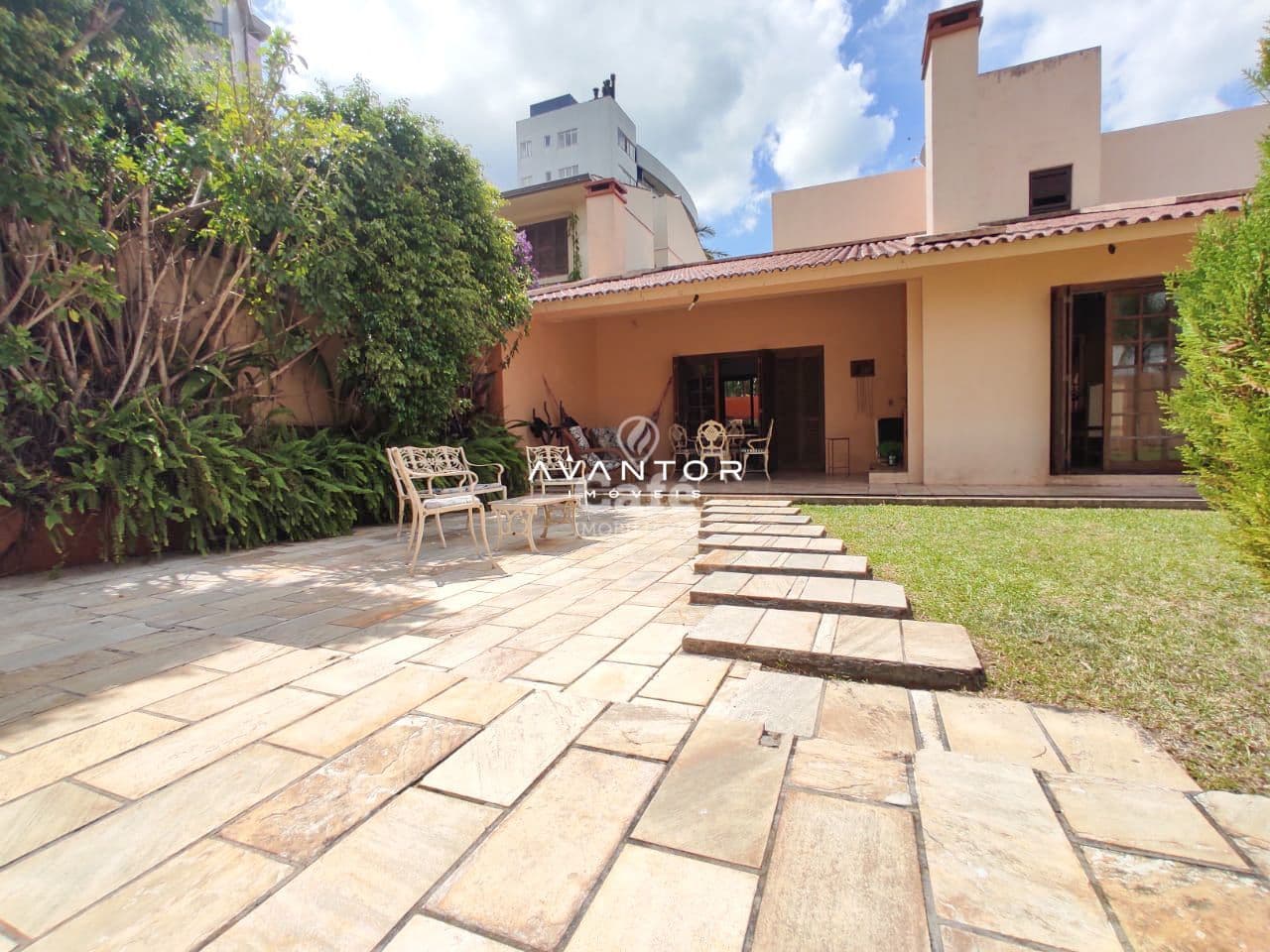 Casa com 4 quartos à venda em Nossa Senhora de Lourdes, Santa Maria/RS — foto 17 de 25