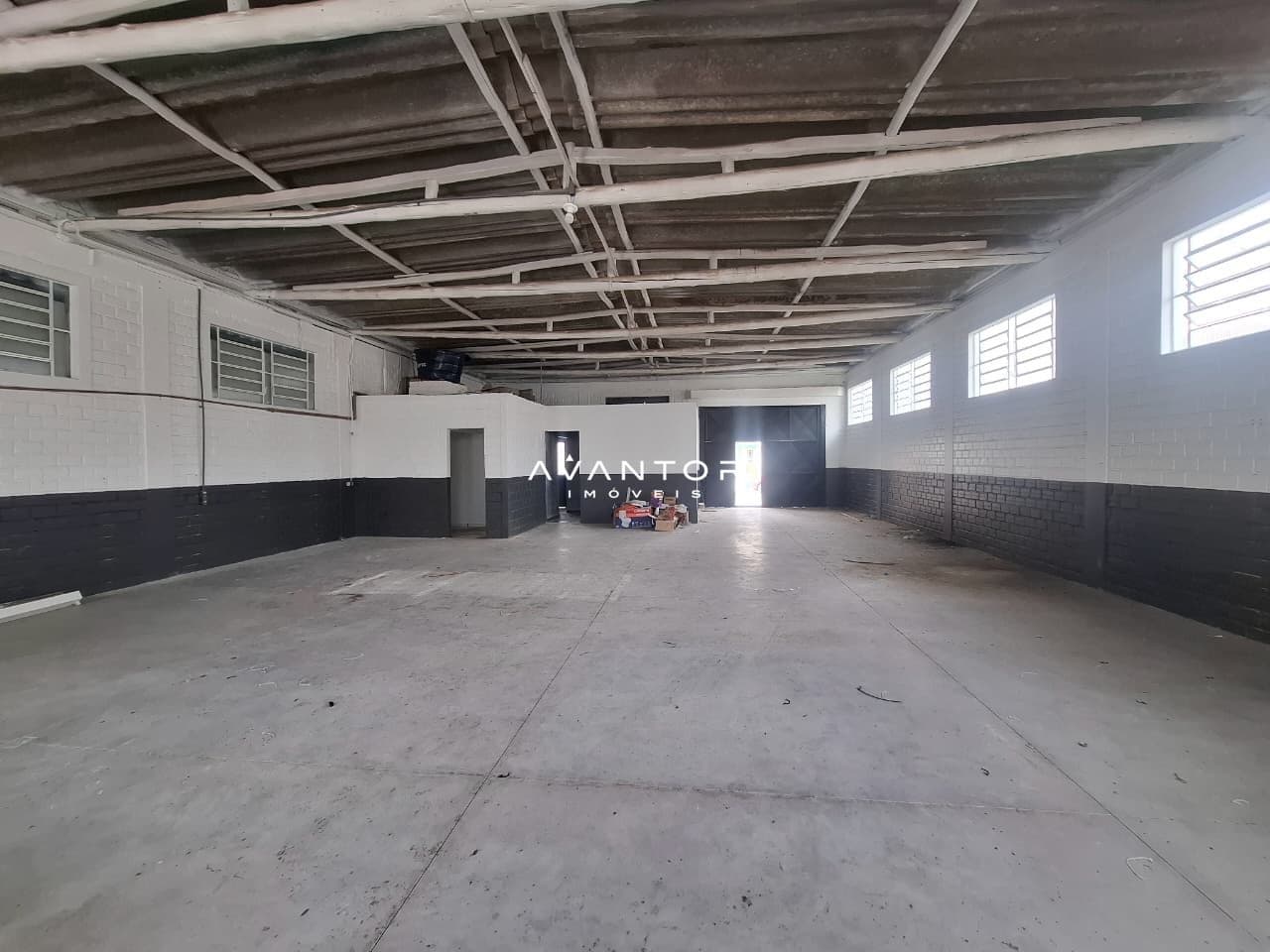 Pavilhão com 3 salas à venda em Camobi, Santa Maria/RS — foto 4 de 10