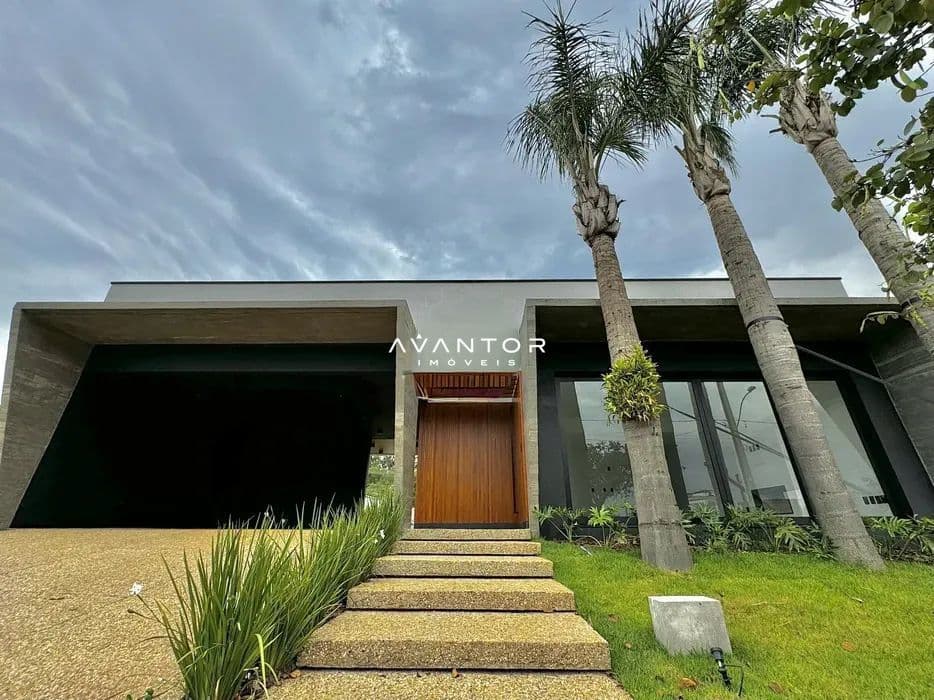 Fachada da casa com entrada principal — Casa com 3 quartos à venda no Cidade Universitária, em Camobi, Santa Maria/RS