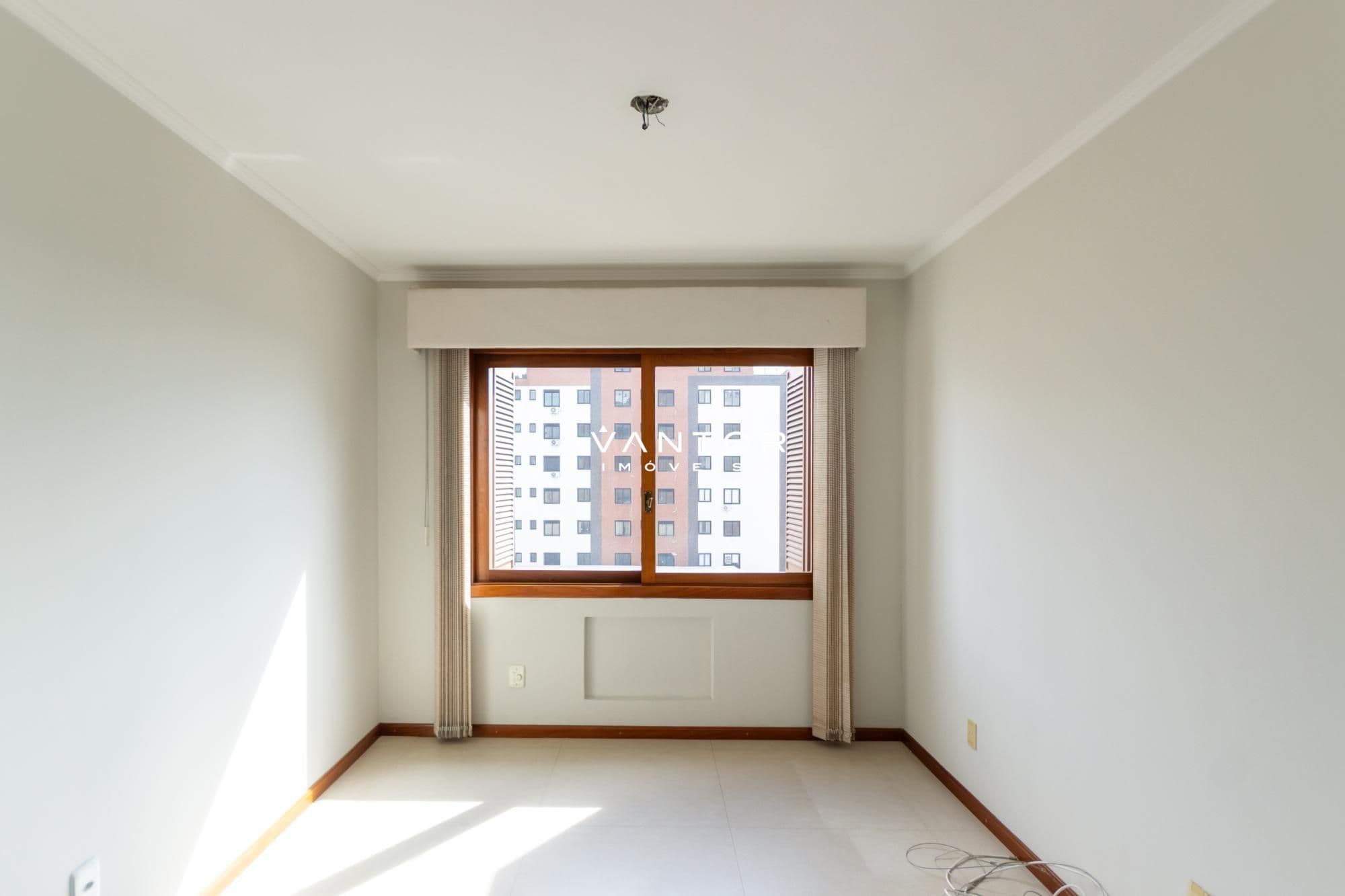 Apartamento com 4 quartos à venda no Edifício Galeria Village Center, em Centro, Santa Maria/RS — foto 22 de 45