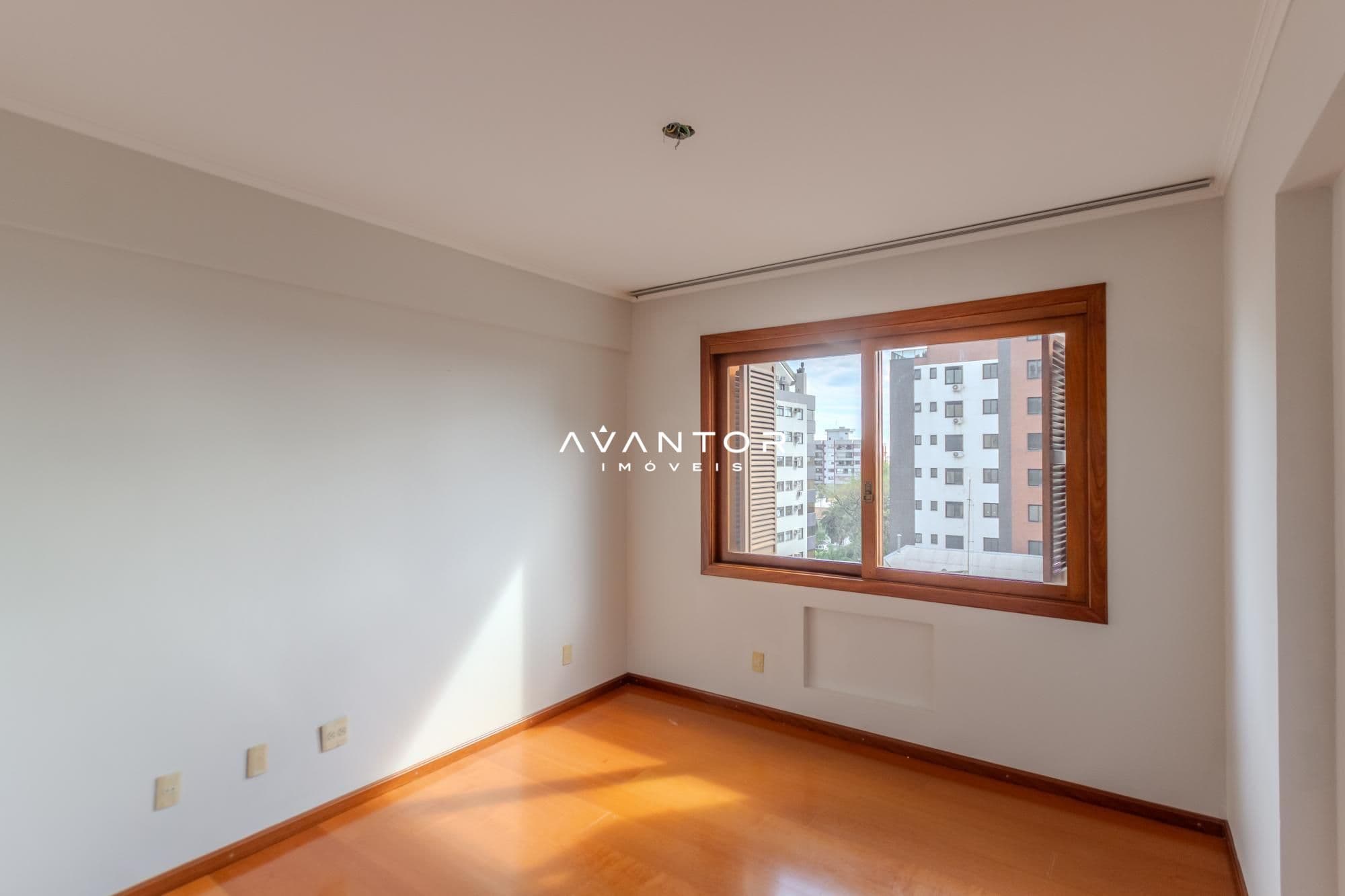 Apartamento com 4 quartos à venda no Edifício Galeria Village Center, em Centro, Santa Maria/RS — foto 28 de 45