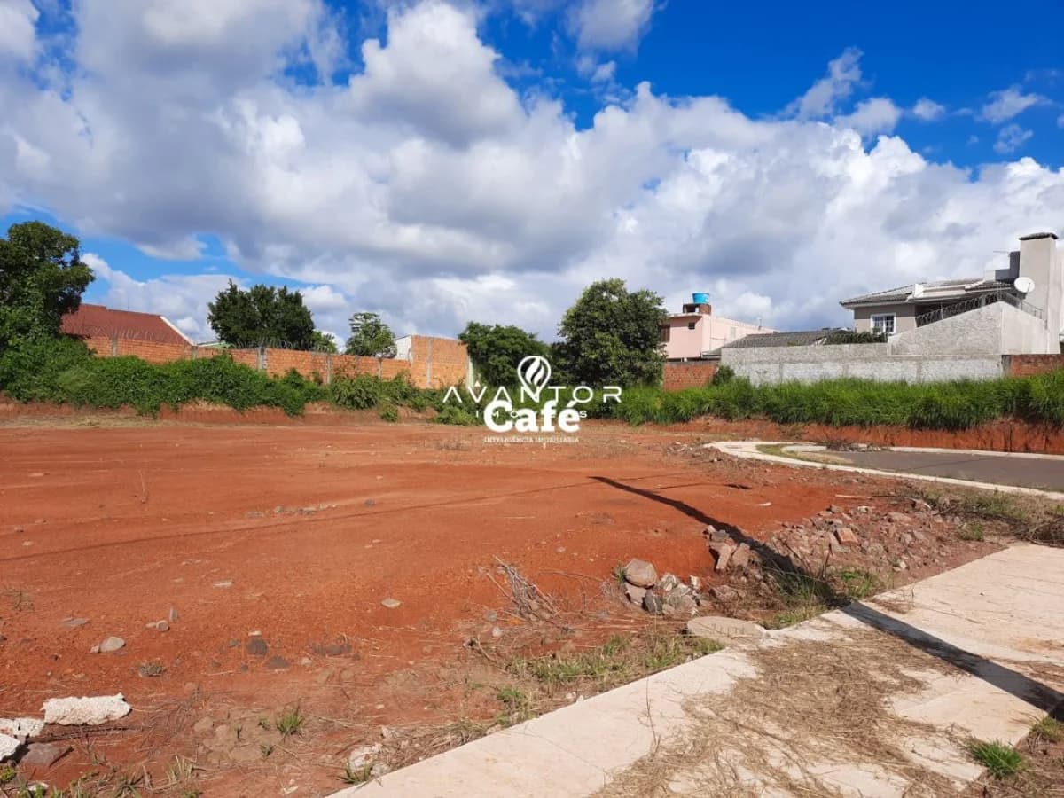 Terreno com visão frontal de área externa — Terreno à venda em Pinheiro Machado, Santa Maria/RS