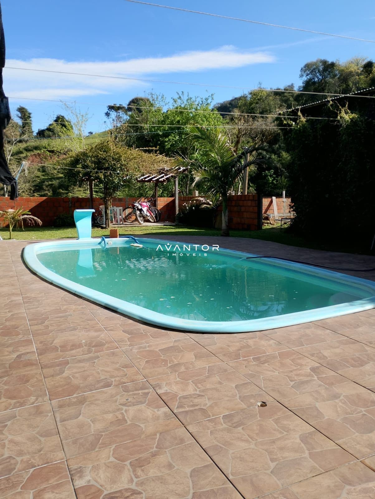 Piscina com área externa e jardim — Chácara com 2 quartos à venda em Arroio Grande, Santa Maria/RS