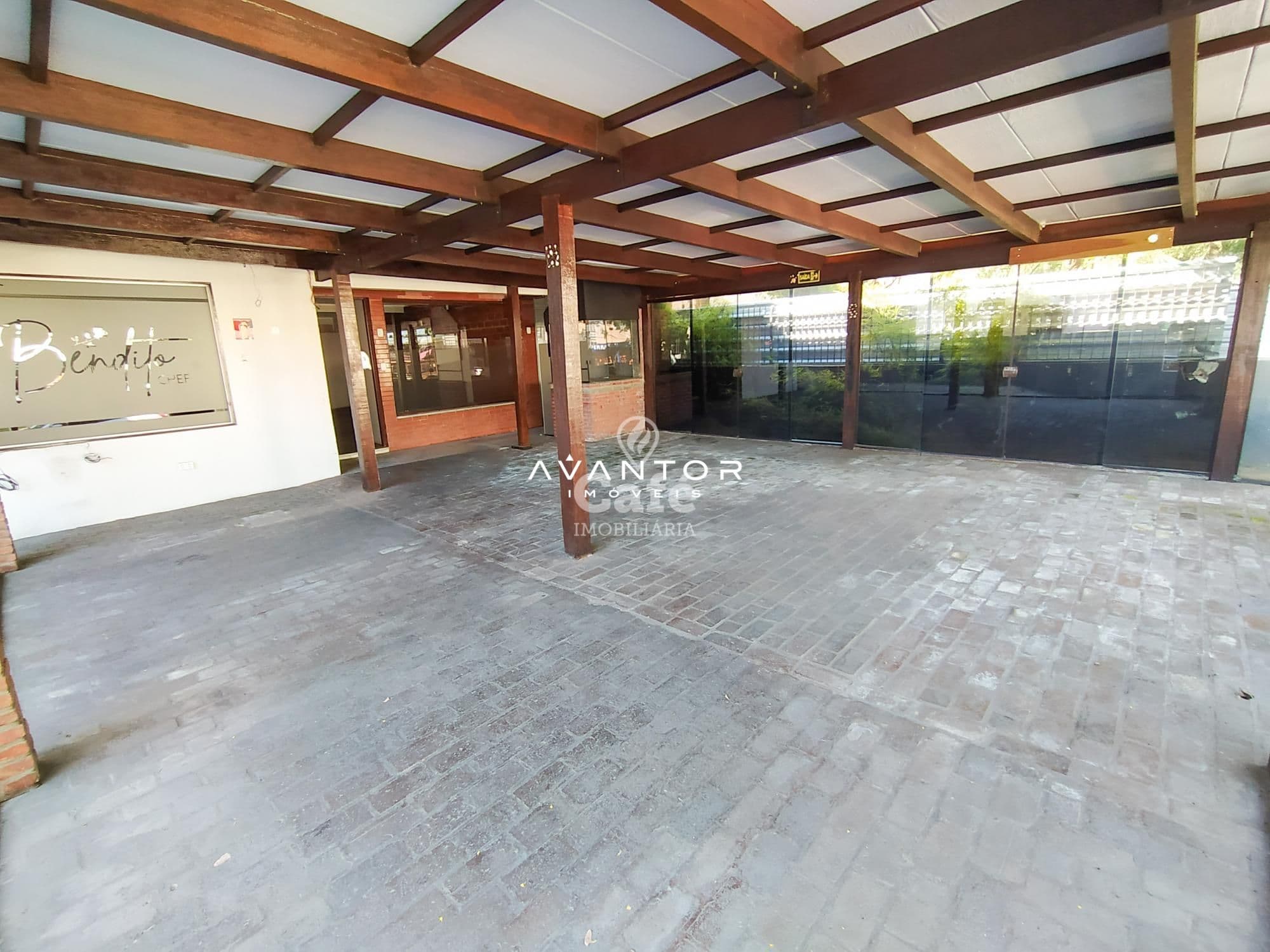 Casa Comercial com 1 sala à venda em Centro, Santa Maria/RS — foto 2 de 16