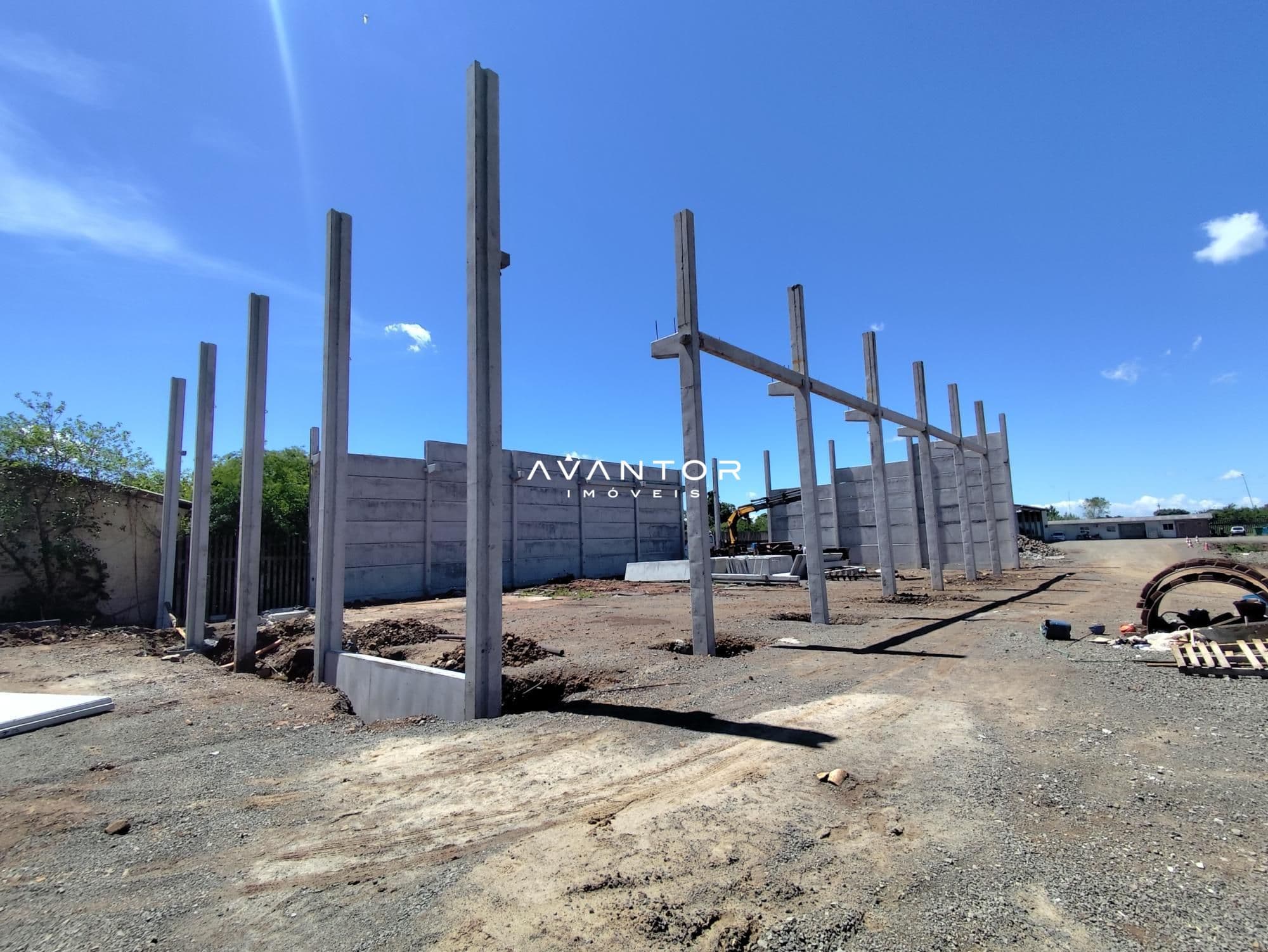 Pavilhão com 2 salas para alugar em Patronato, Santa Maria/RS — foto 2 de 3