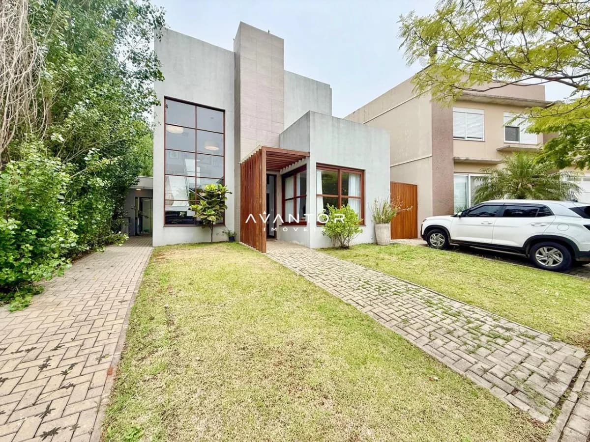 Fachada da casa com garagem — Casa com 3 quartos à venda no Residencial Parque das Oliveiras, em Tomazetti, Santa Maria/RS