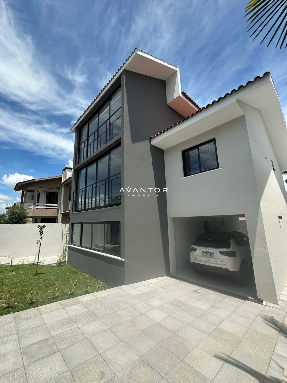 Casa com 4 quartos à venda em Nossa Senhora de Lourdes, Santa Maria/RS — foto 2 de 19