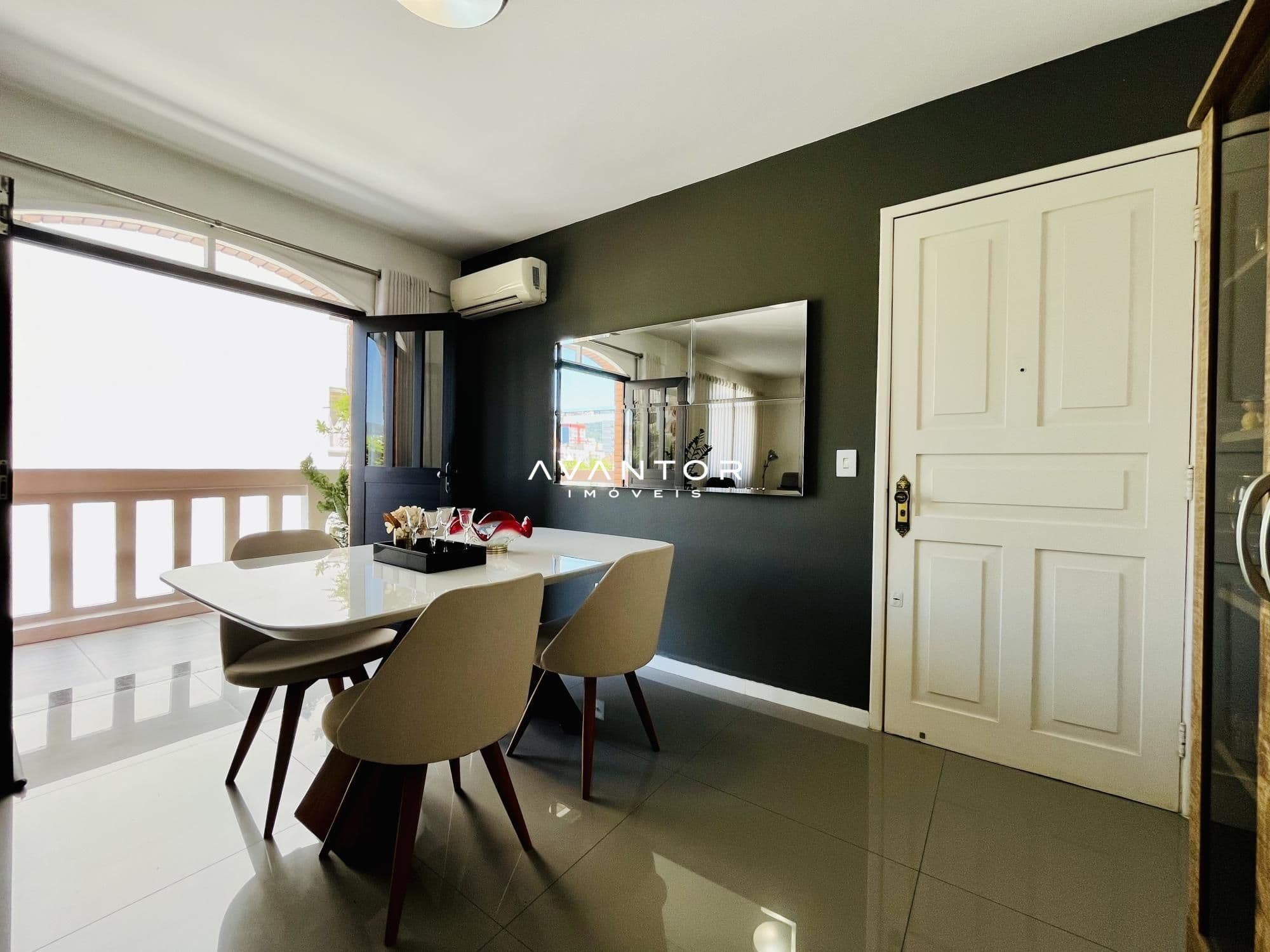 Apartamento com 4 quartos à venda no Edifício Continental, em Bonfim, Santa Maria/RS — foto 5 de 27