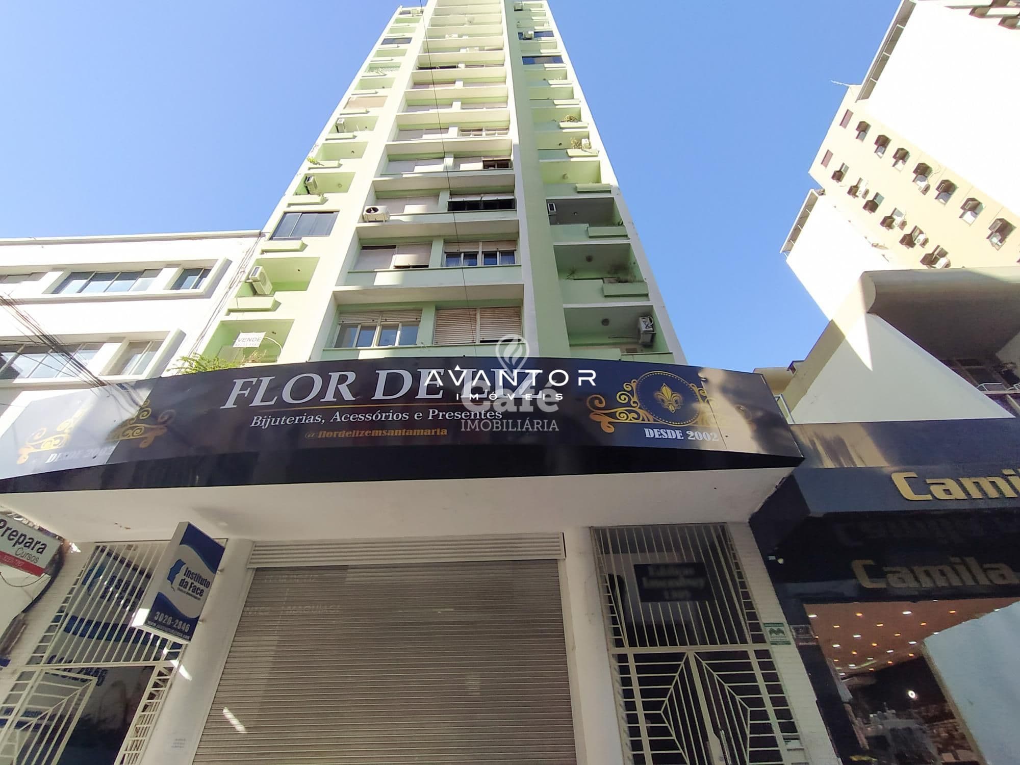 Fachada do prédio com sacadas — Apartamento com 3 quartos à venda no Edificio Residencial Imembui, em Centro, Santa Maria/RS