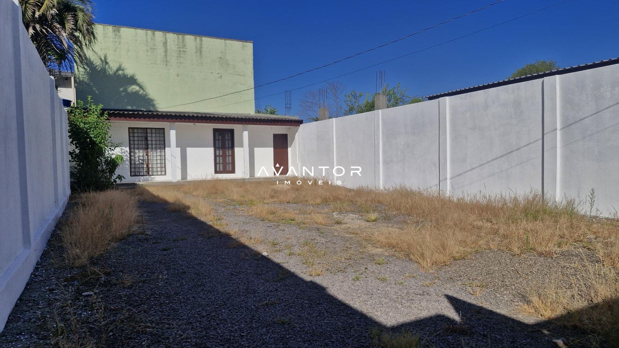 Casa com 1 quarto à venda em Nossa Senhora Medianeira, Santa Maria/RS — foto 2 de 11