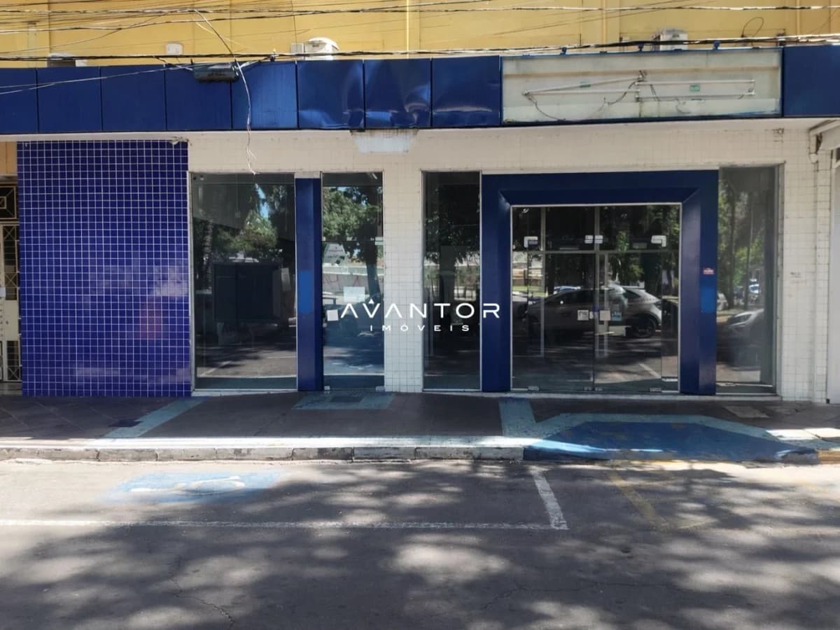 Prédio Comercial com 8 salas para alugar em Centro, Santa Maria/RS