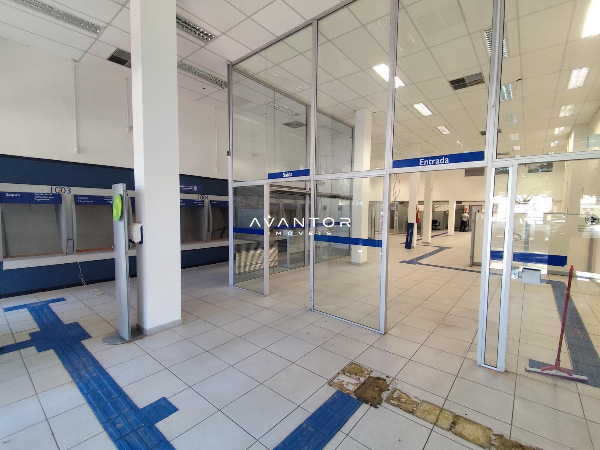 Prédio Comercial com 8 salas para alugar em Centro, Santa Maria/RS — foto 4 de 21