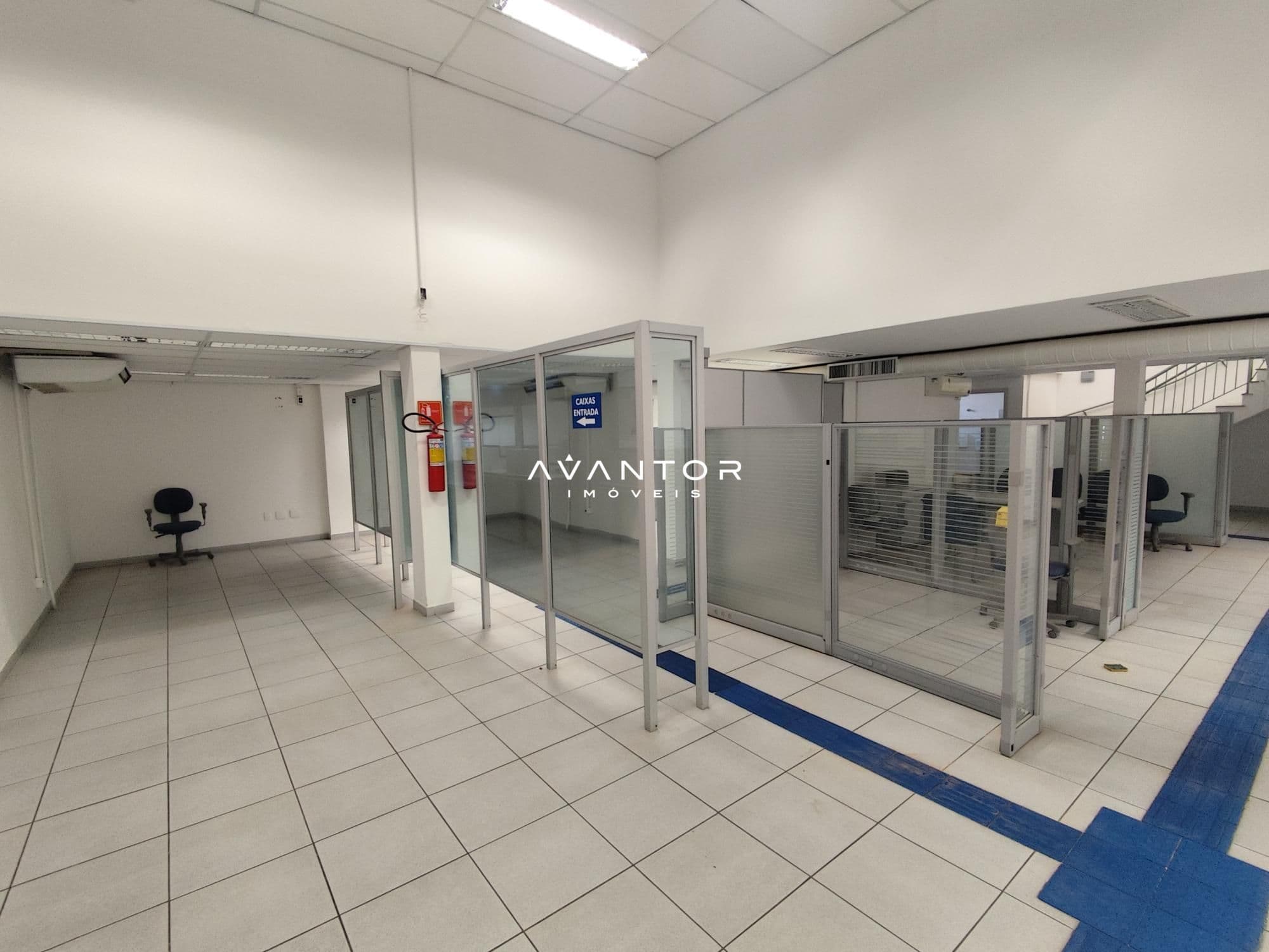 Prédio Comercial com 8 salas para alugar em Centro, Santa Maria/RS — foto 5 de 21