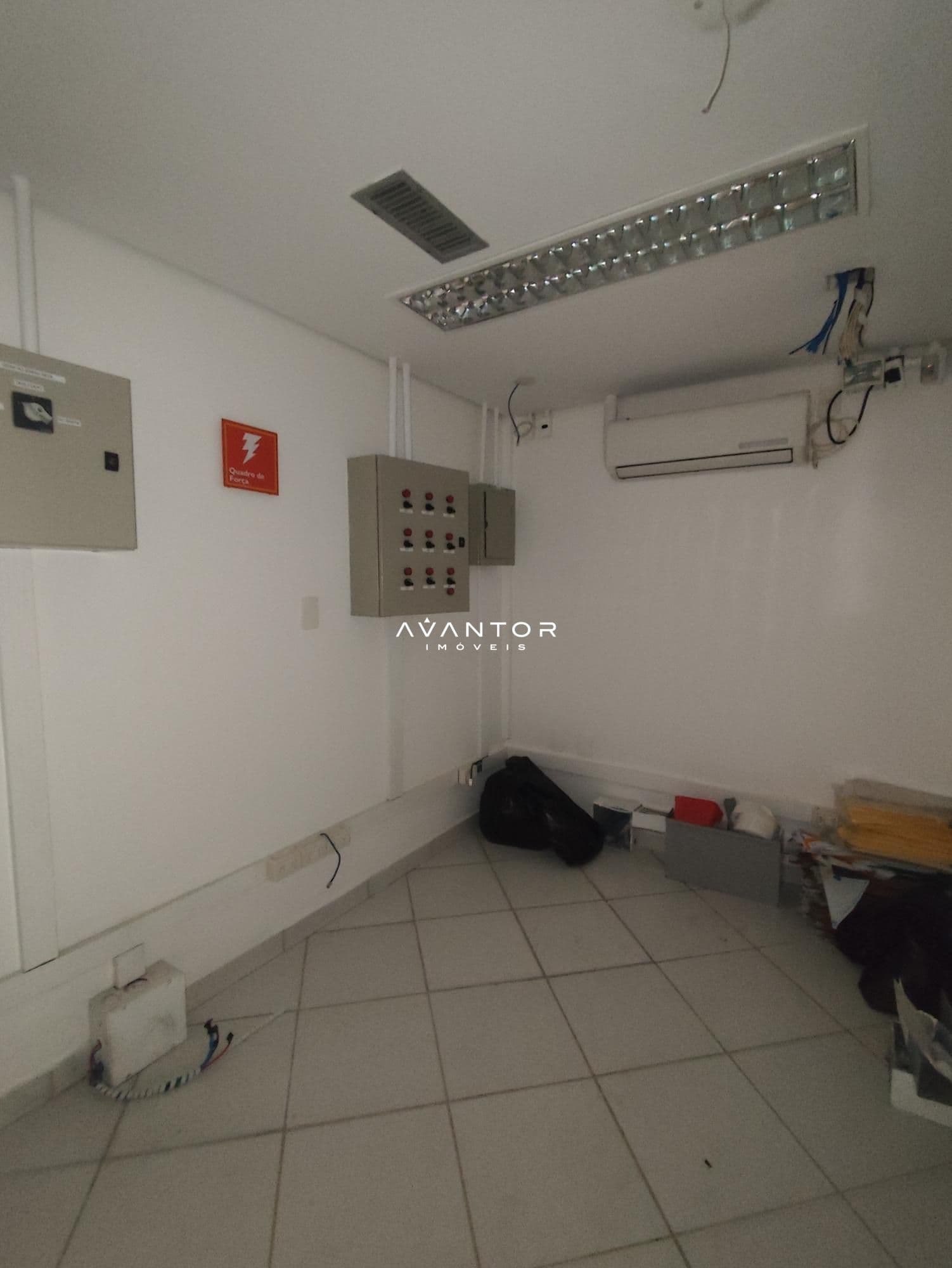 Prédio Comercial com 8 salas para alugar em Centro, Santa Maria/RS — foto 17 de 21