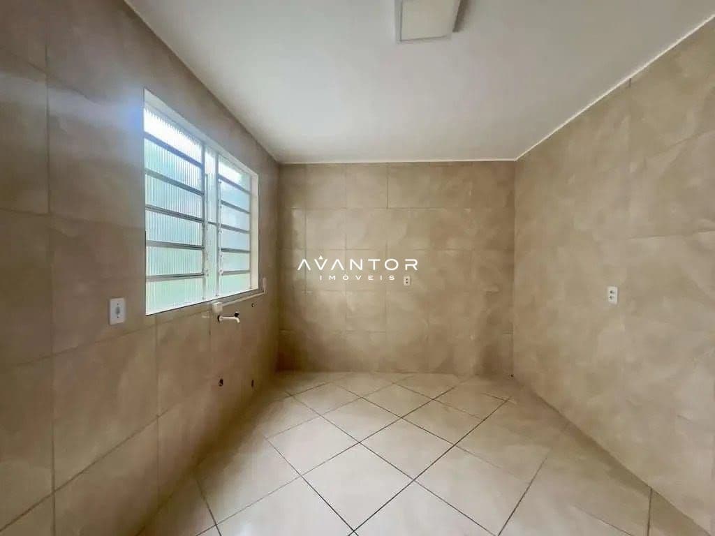 Apartamento com 2 quartos à venda no Edificio Carine, em Nossa Senhora Medianeira, Santa Maria/RS — foto 10 de 11
