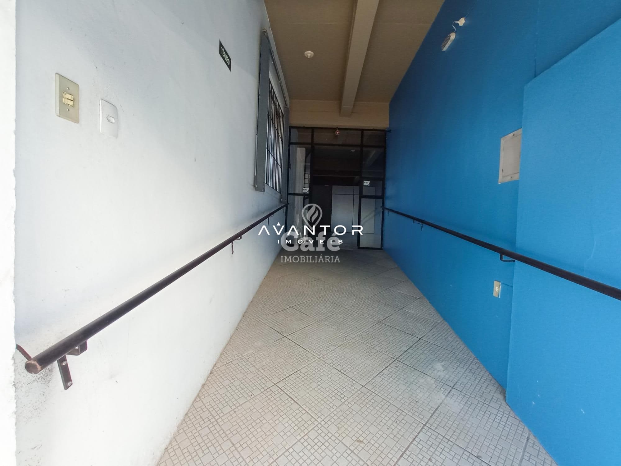 Ótima oportunidade!! Sala Comercial na rua Venâncio aires, próximo a Liberdade — Sala Comercial com 1 sala para alugar em Centro, Santa Maria/RS