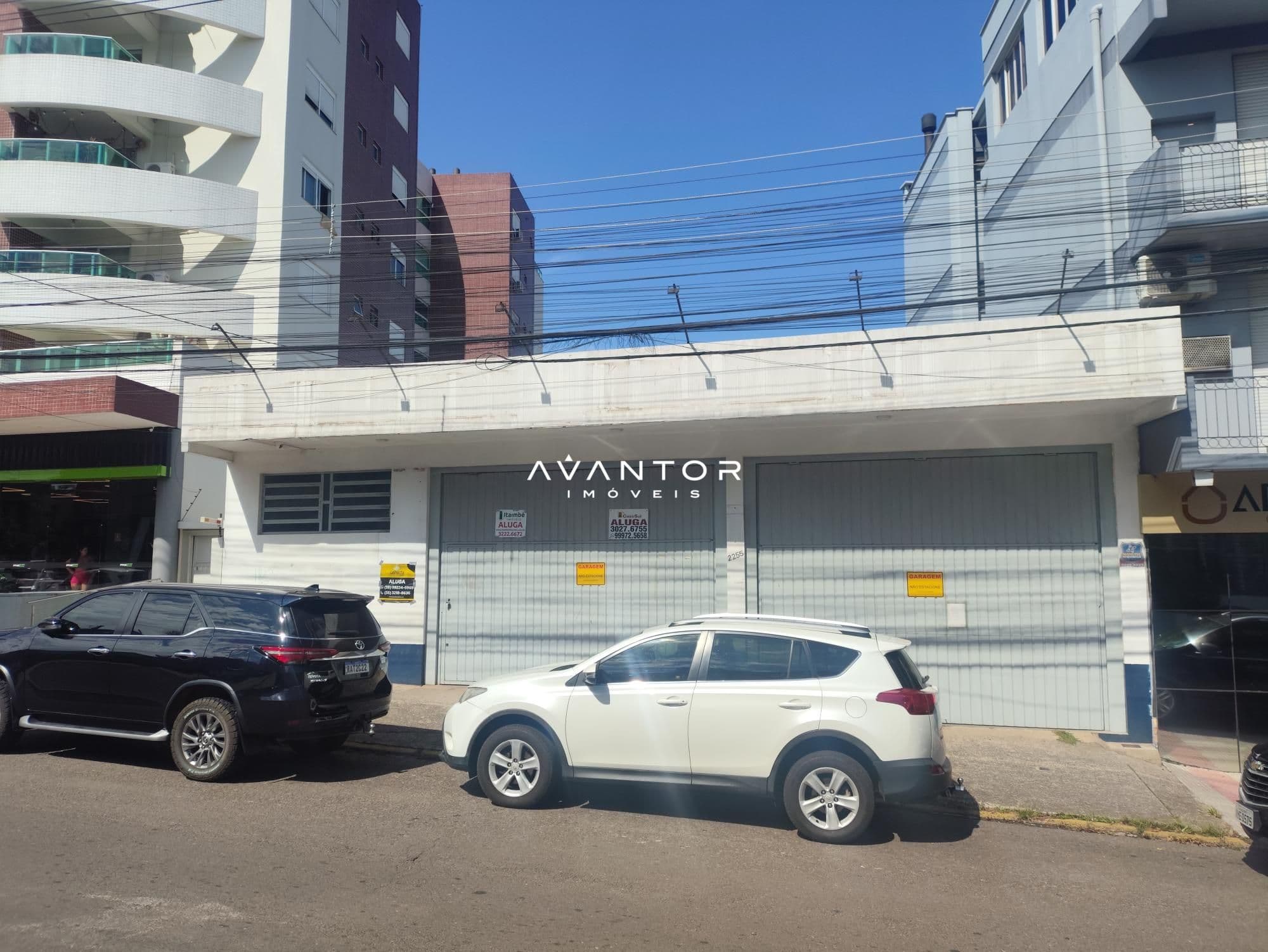 Pavilhão com 2 salas para alugar em Centro, Santa Maria/RS