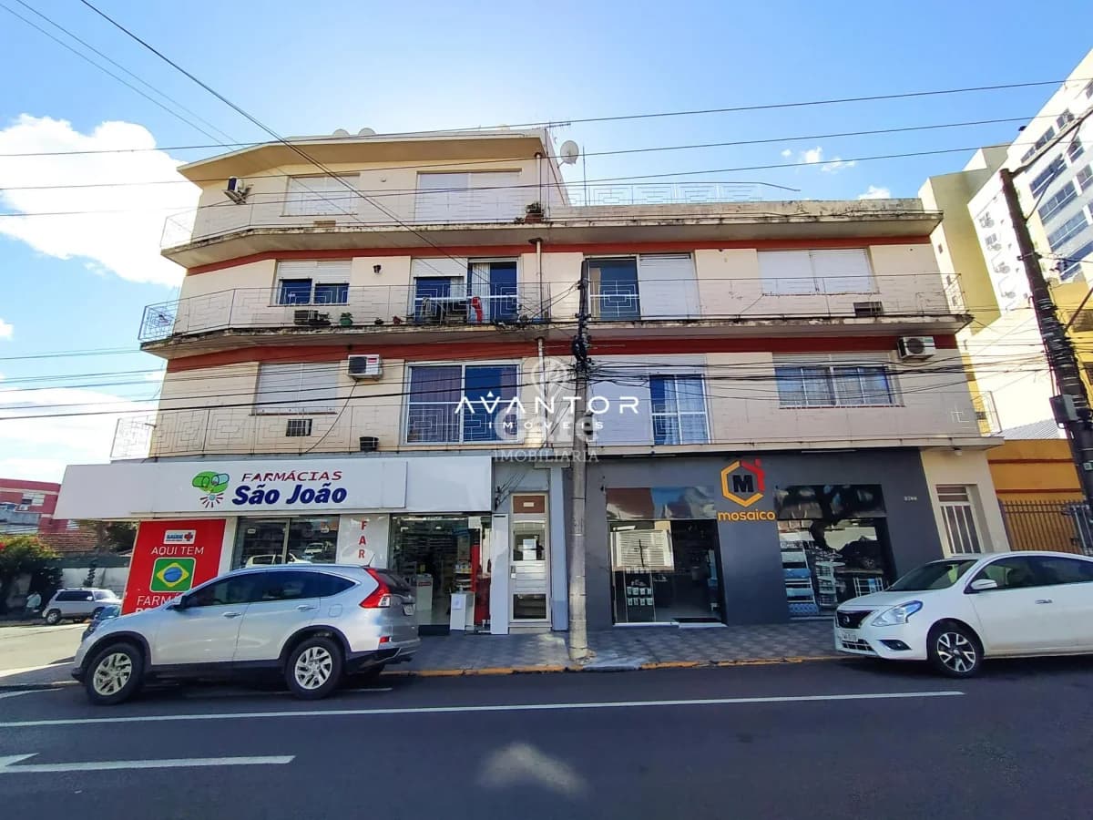 Fachada do prédio com comércios — Edifício Germano, Nossa Senhora de Fátima, Santa Maria/RS