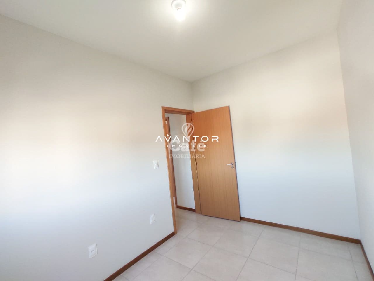Apartamento novo com 59,08 de área total, 02 dormitórios e 01 vaga de garagem — Apartamento com 2 quartos à venda em Camobi, Santa Maria/RS