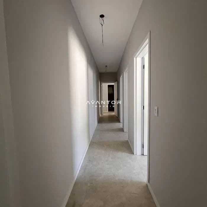 Corredor — Casa com 3 quartos à venda em Camobi, Santa Maria/RS