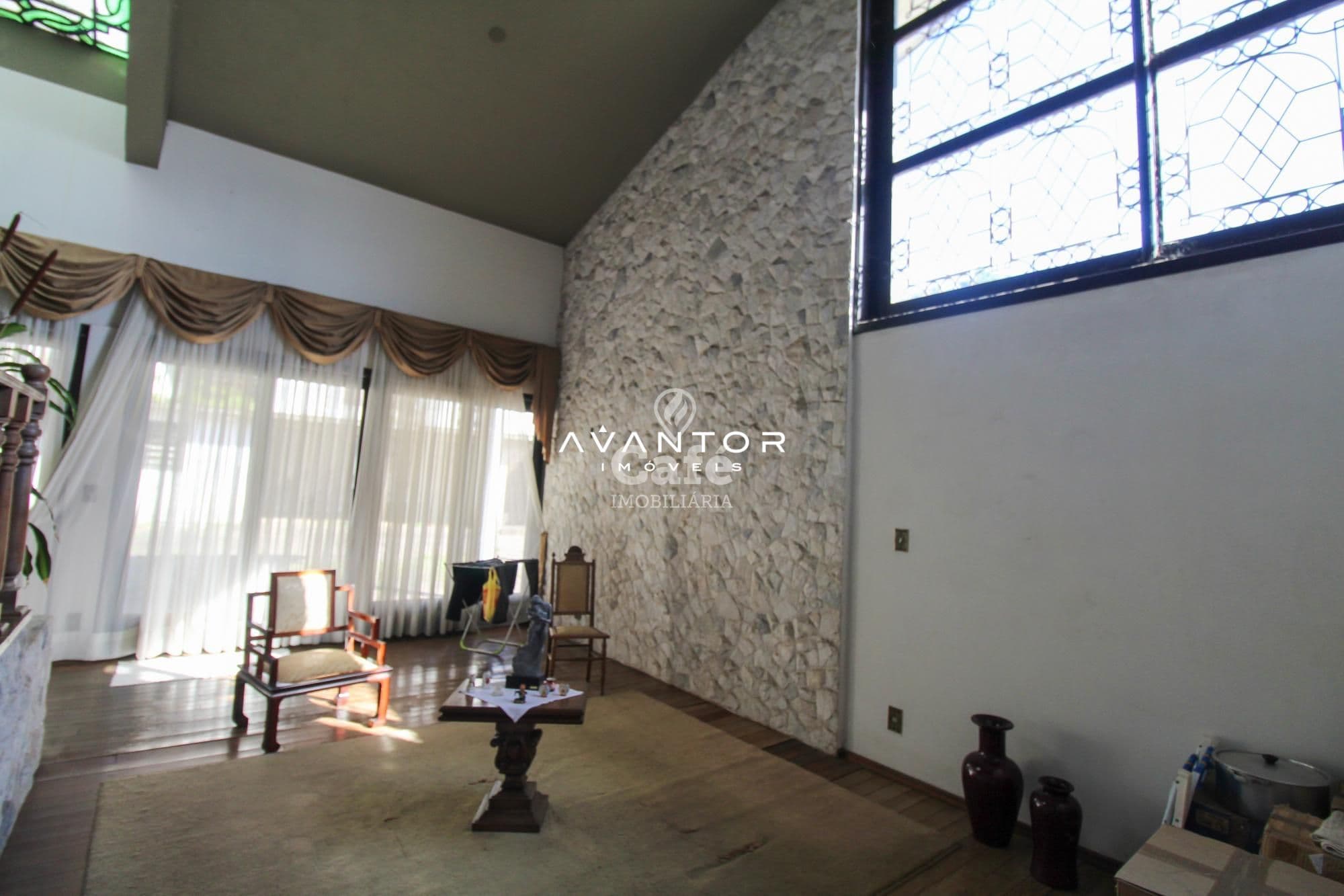 Casa/Terreno localizada em ótimo bairro de Santa Maria/RS — Casa com 5 quartos à venda em Centro, Santa Maria/RS