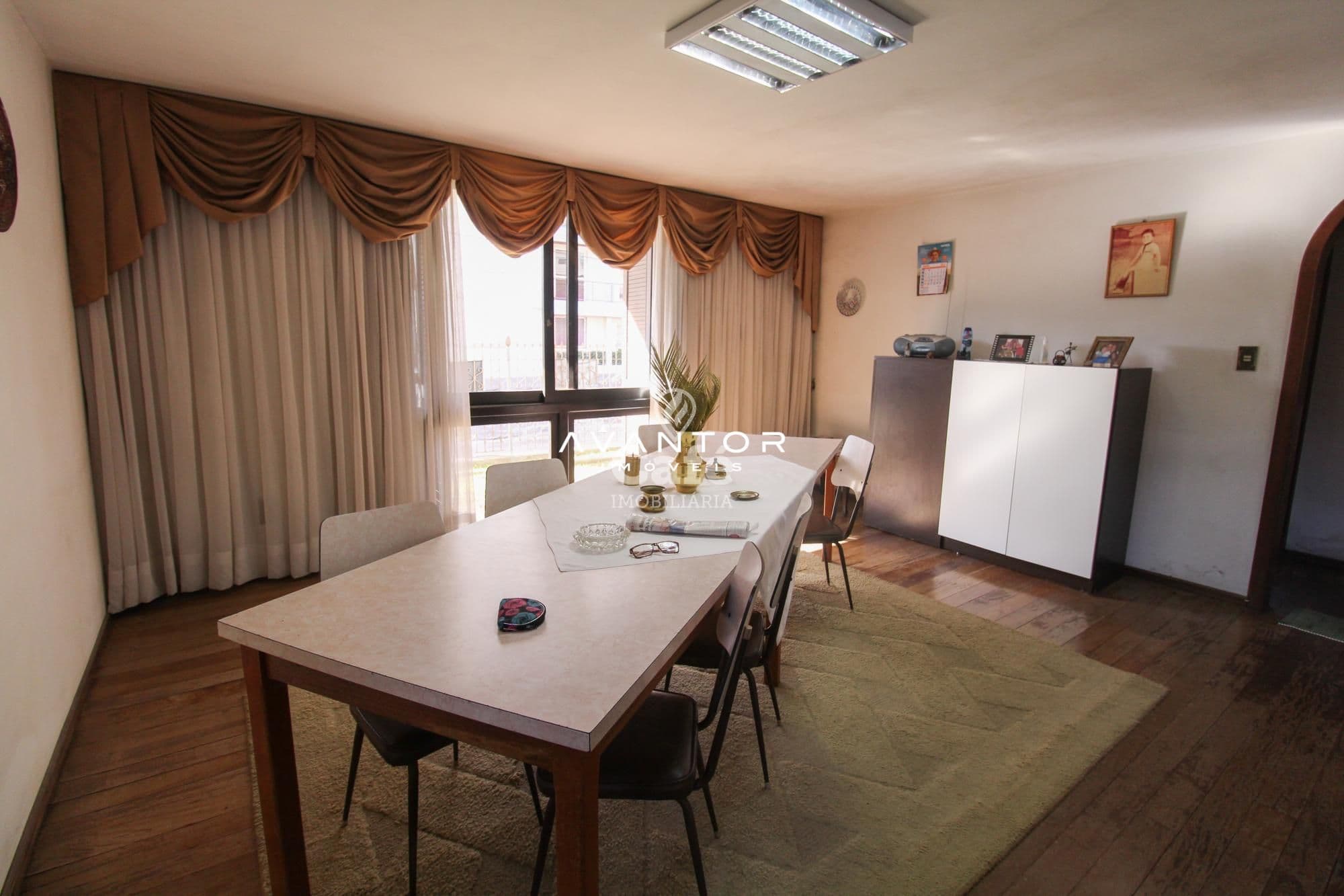 Casa/Terreno localizada em ótimo bairro de Santa Maria/RS — Casa com 5 quartos à venda em Centro, Santa Maria/RS