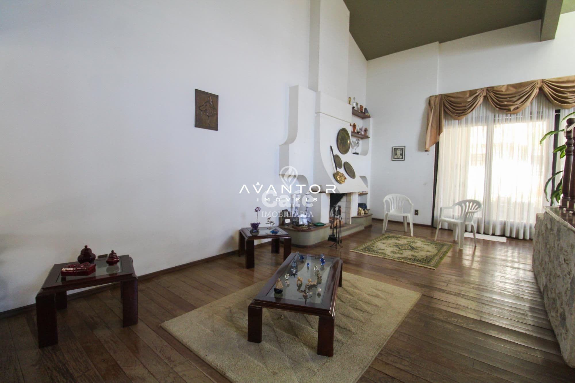 Casa/Terreno localizada em ótimo bairro de Santa Maria/RS — Casa com 5 quartos à venda em Centro, Santa Maria/RS